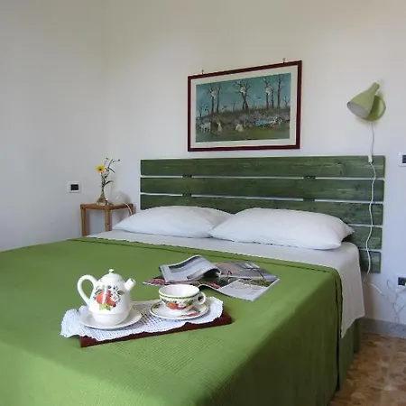 Tobia Bed & Breakfast 3*