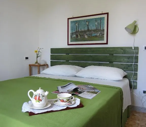 Tobia Bed & Breakfast 3*